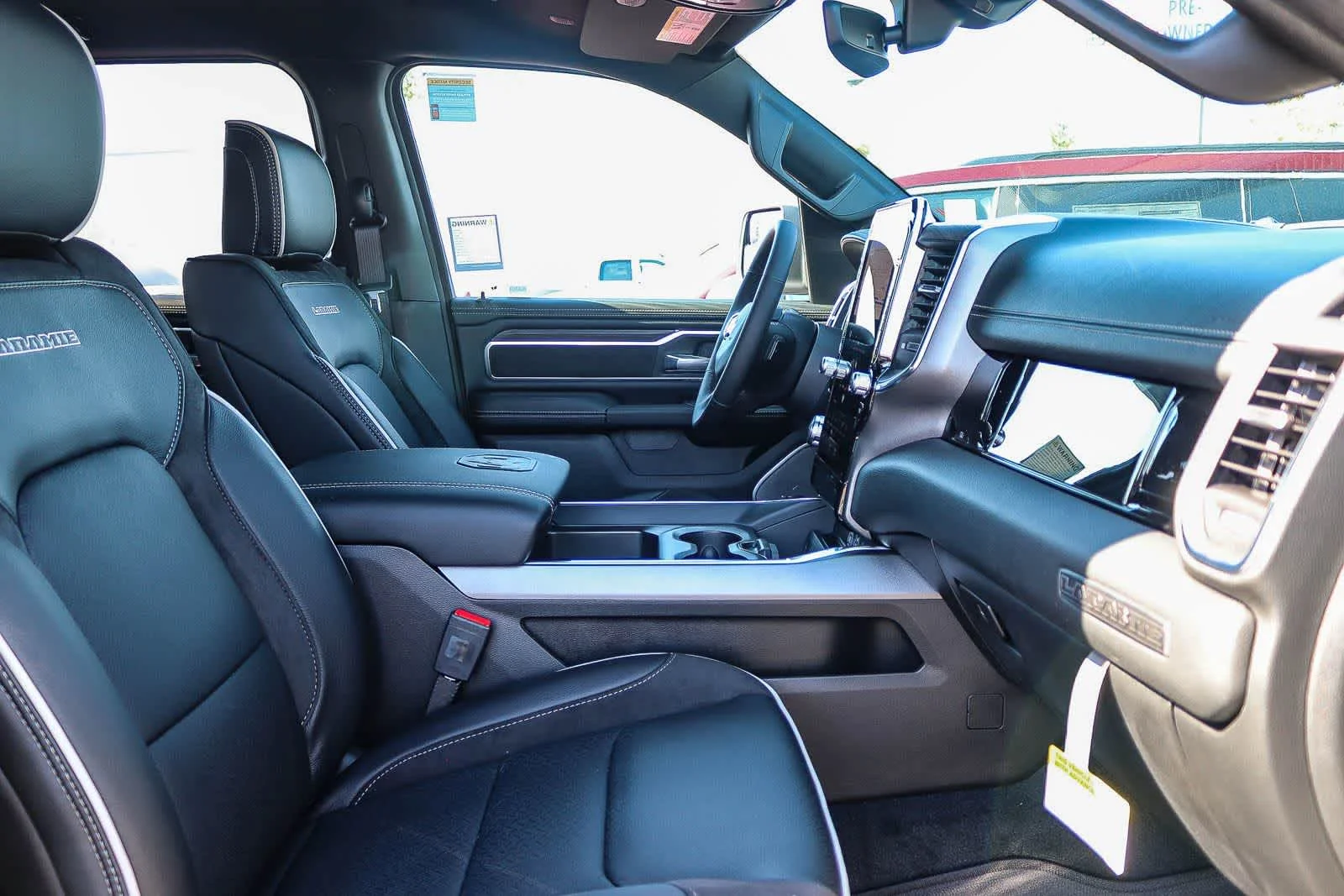 New 2026 Bright White Clear-Coat Exterior Paint RAM Laramie image 18