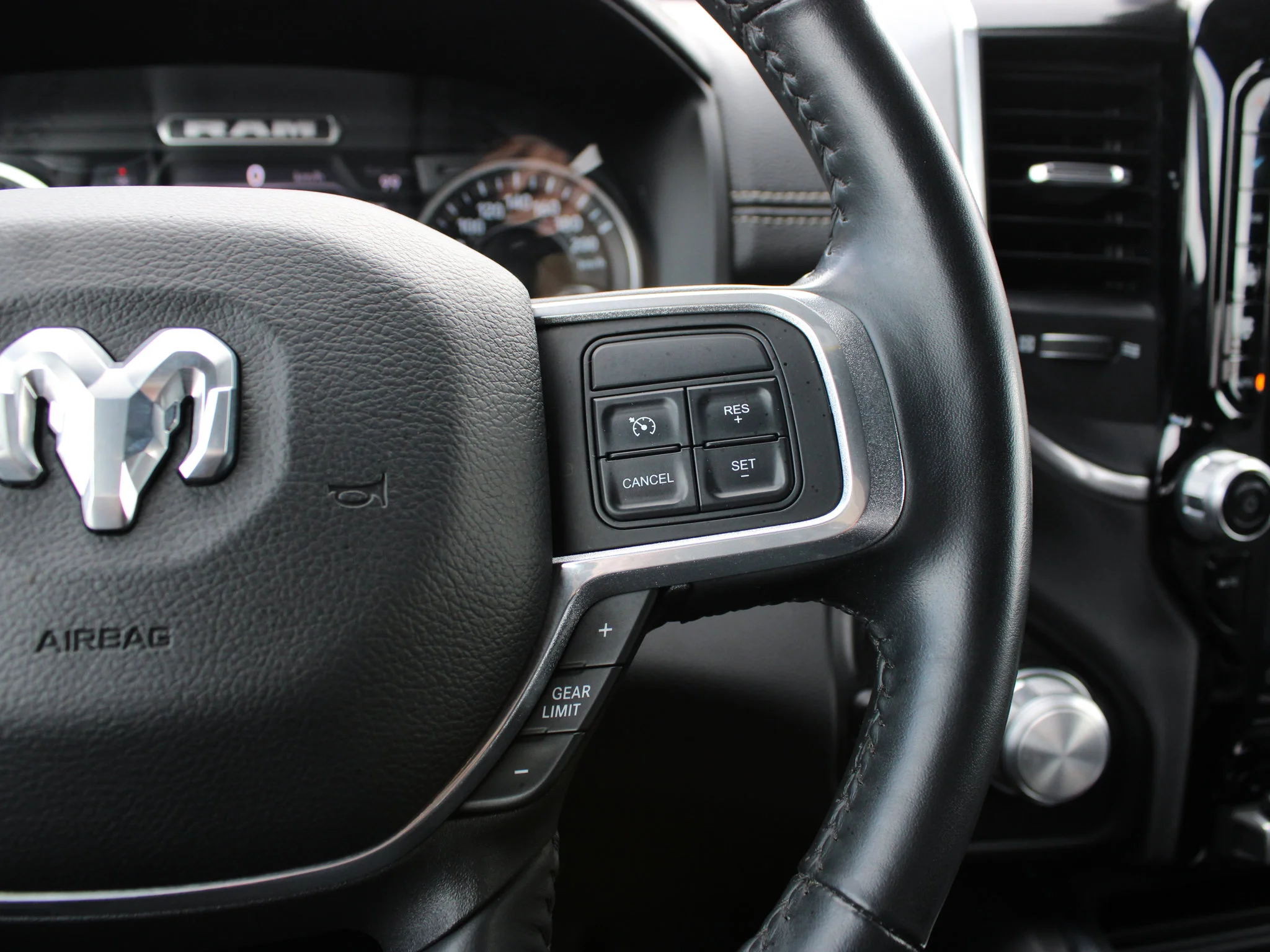 Certified Used 2022 Black RAM Laramie * Leather, Power Running Boards, Heated Seats, Towing Tech Group image 21