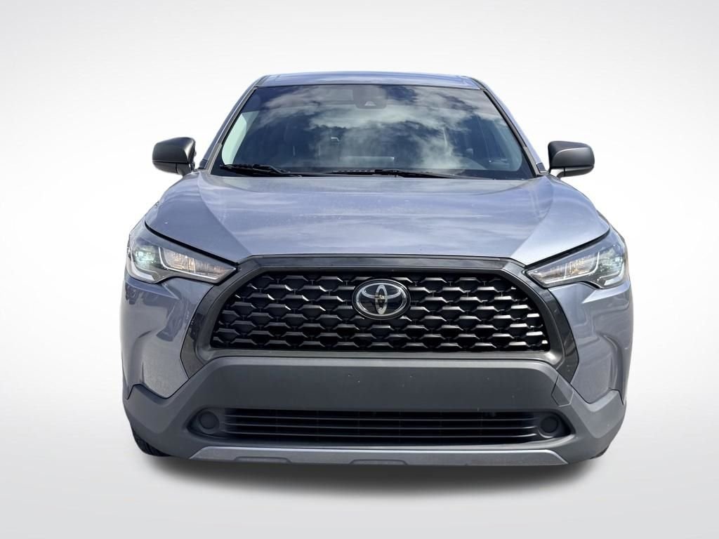 Used 2022 Blue Toyota L image 8