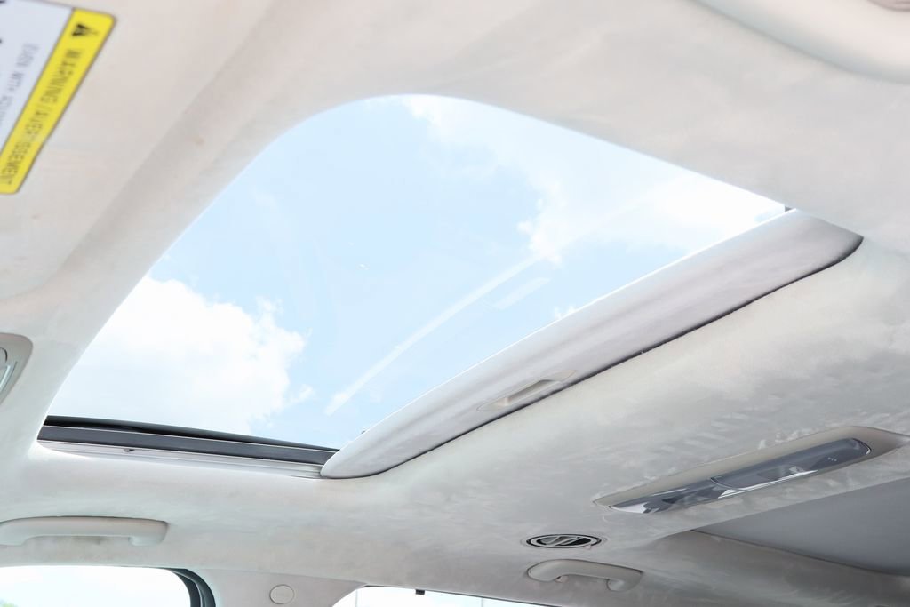 Used 2023 White Kia SX Prestige image 24