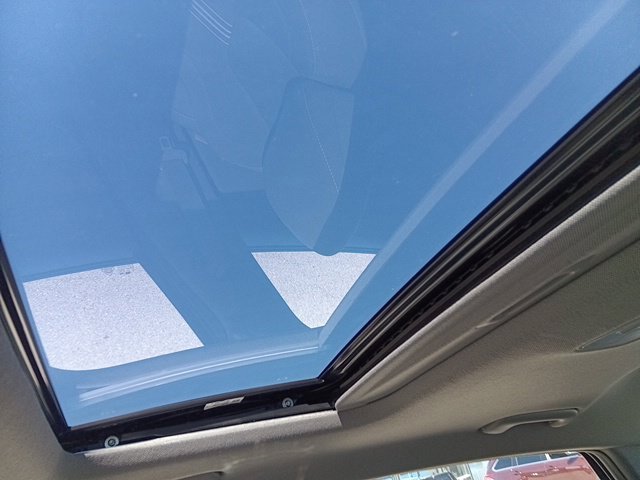 Used 2025 Blue Hyundai SEL Convenience image 20
