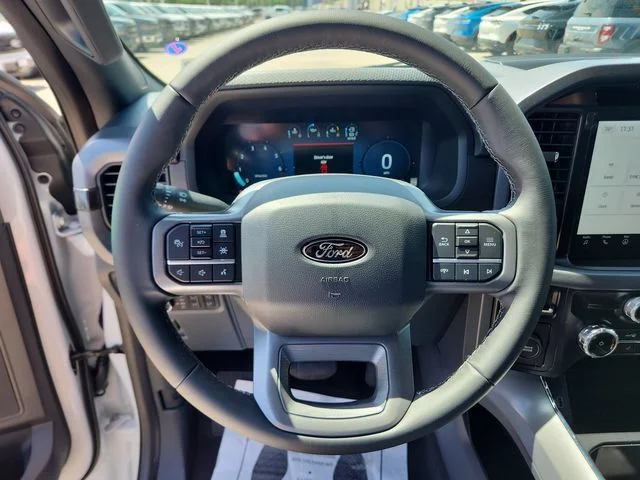 New 2026 Oxford White Ford XLT image 17