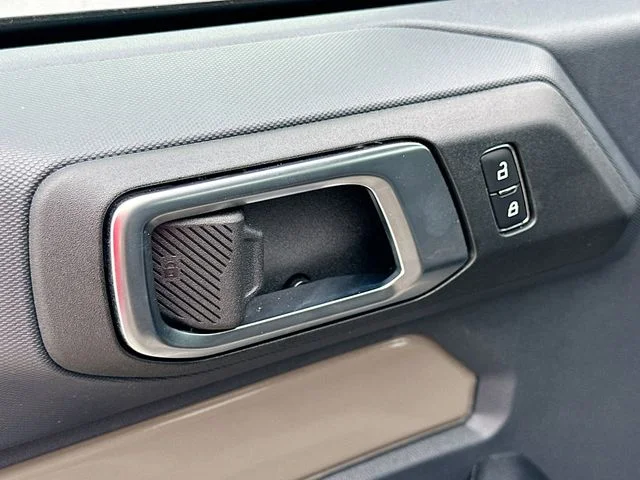 Used 2025 Gray Ford Base image 17