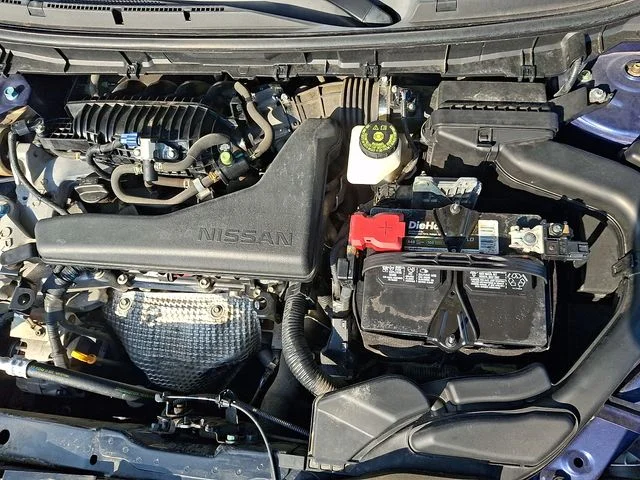 Used 2018 Blue Nissan SV image 27