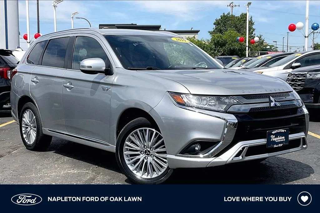 2019 Mitsubishi Outlander SEL PHEV S-AWC's photo