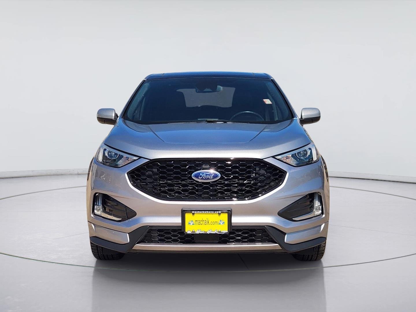 2022 Ford Edge photo 2 of 33