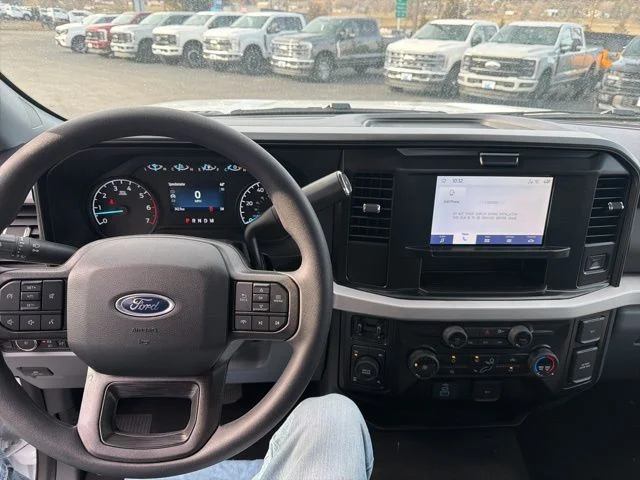 2025 Ford F-350 Super Duty XLT - Photo 17