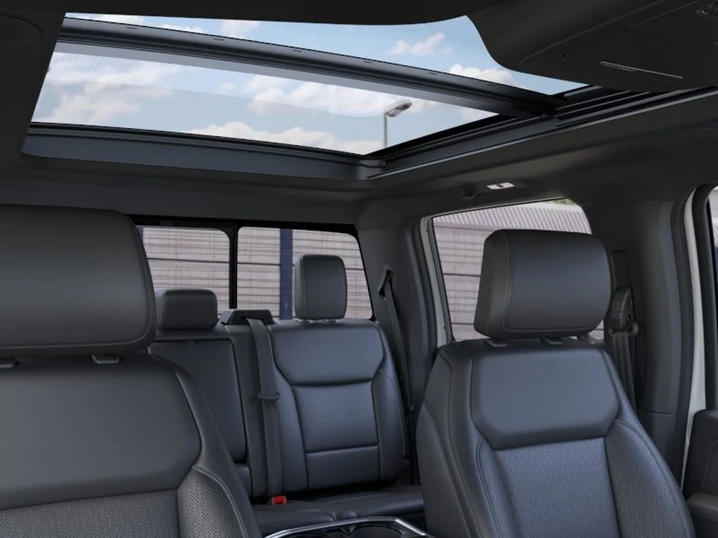 New 2026 Oxford White Ford Lariat® image 22