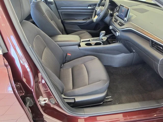 Used 2024 Red Nissan 2.5 SV image 19