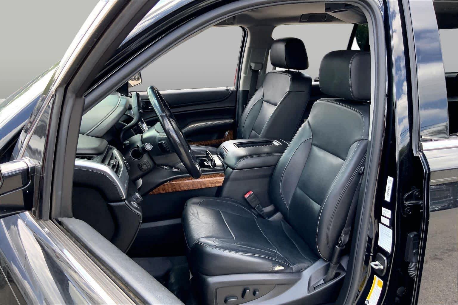 Used 2018 Black Chevrolet Premier image 8