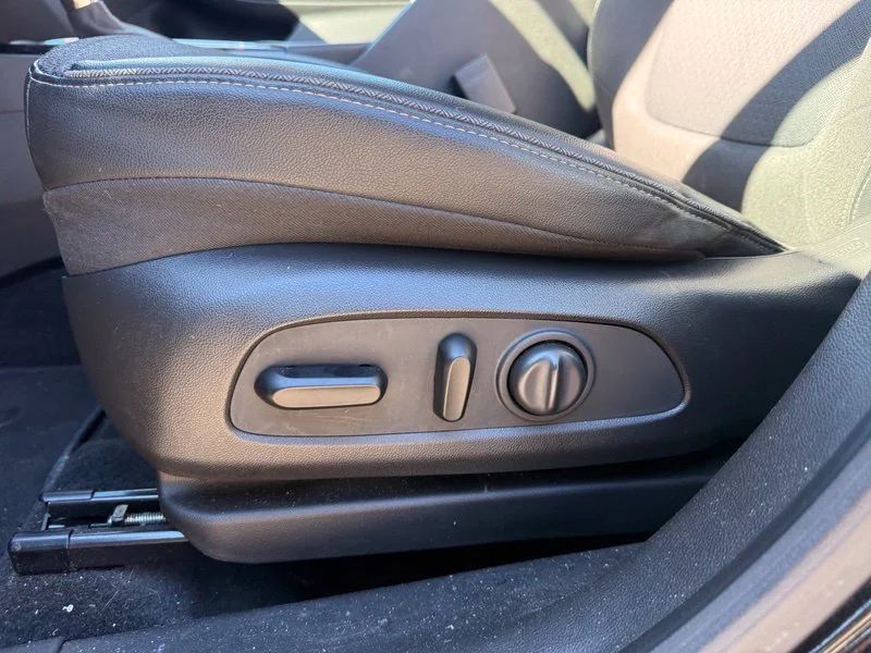 Used 2022 Black Buick Preferred image 4