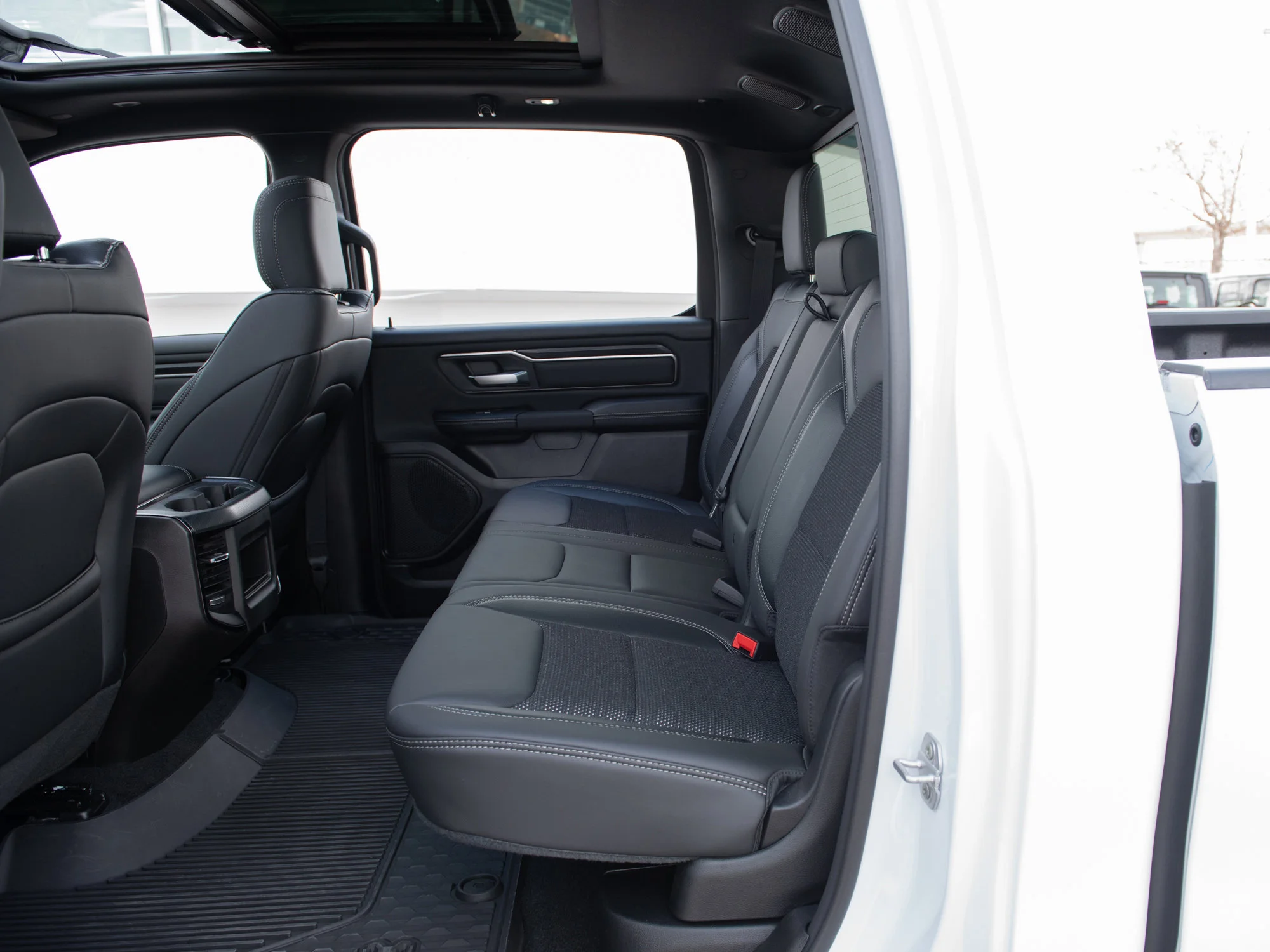 Certified Used 2026 White RAM Sport * Twin-Turbo | Panoramic Sunroof | Apple CarPlay | Lift Kit | Bedliner | 360 Camera | Nav image 18