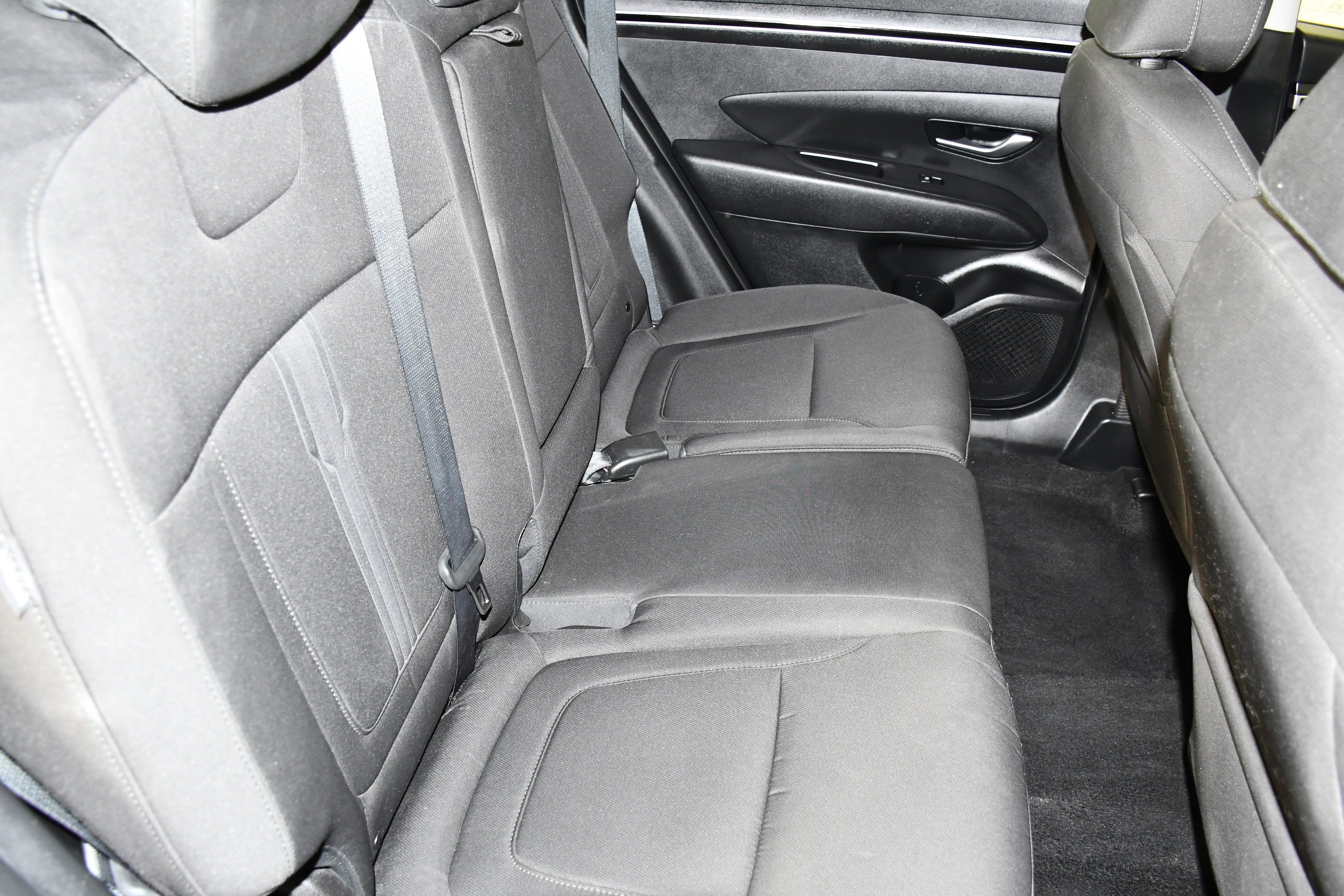 Used 2024 Dark Gray Metallic Hyundai SEL image 44