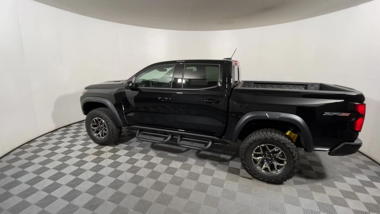 2026 Chevrolet Colorado ZR2 - Photo 98