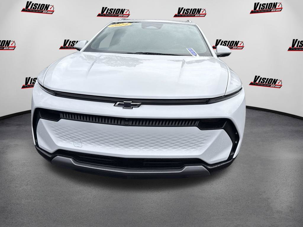 Used 2024 White Chevrolet LT image 2
