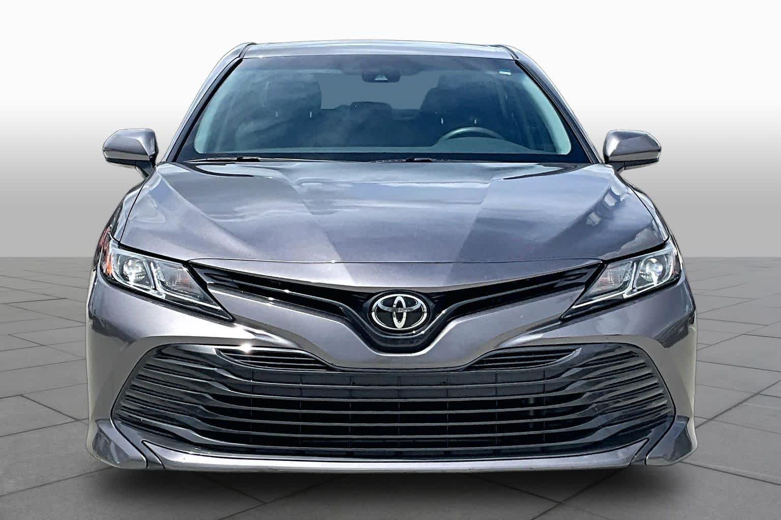 Used 2018 Predawn Gray Mica Toyota LE image 4