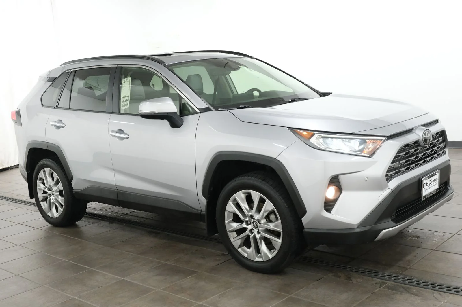Used 2019 Silver Toyota Limited image 6