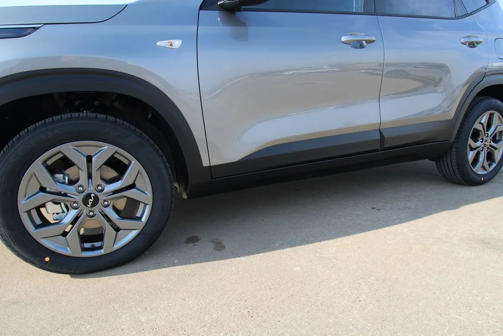 New 2026 Gray Kia LX image 10