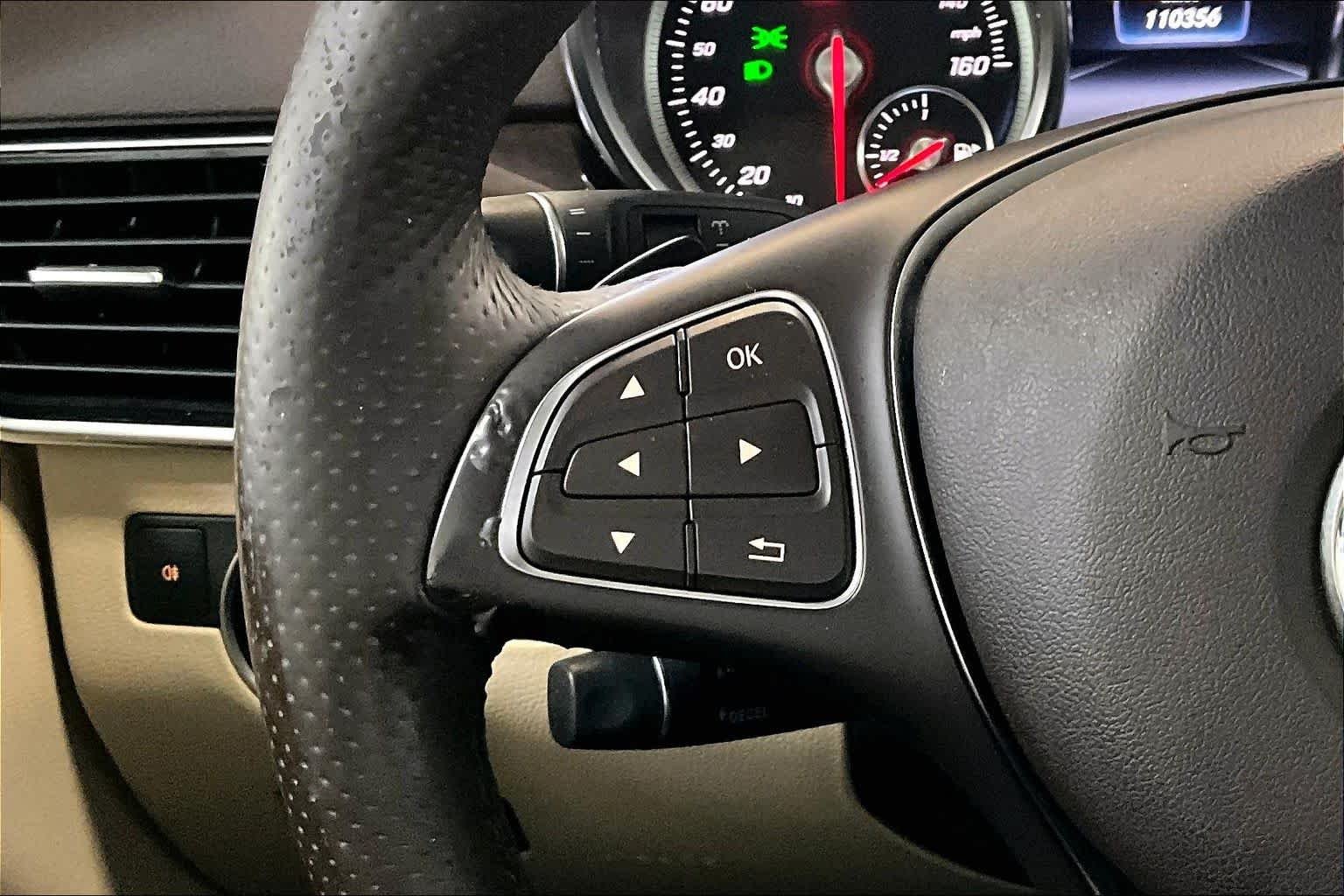 Used 2018 Brilliant Blue Metallic Mercedes-Benz GLE 350 image 24