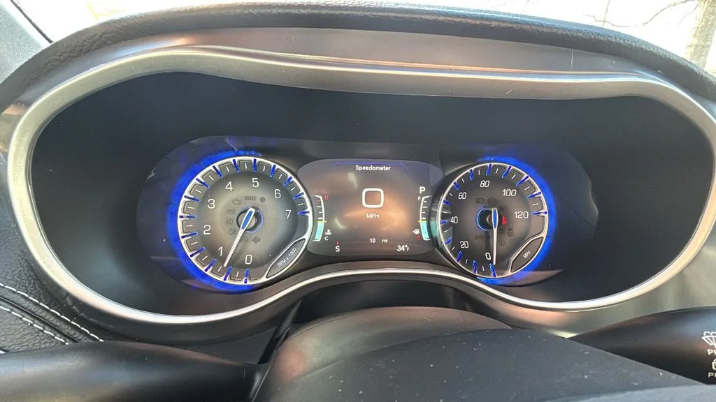 2026 Chrysler Pacifica Select - Photo 14