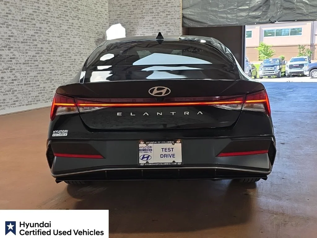 Certified Used 2025 Abyss Black Hyundai SEL Convenience image 6