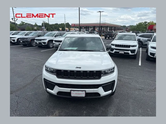 2026 Jeep Grand Cherokee Altitude