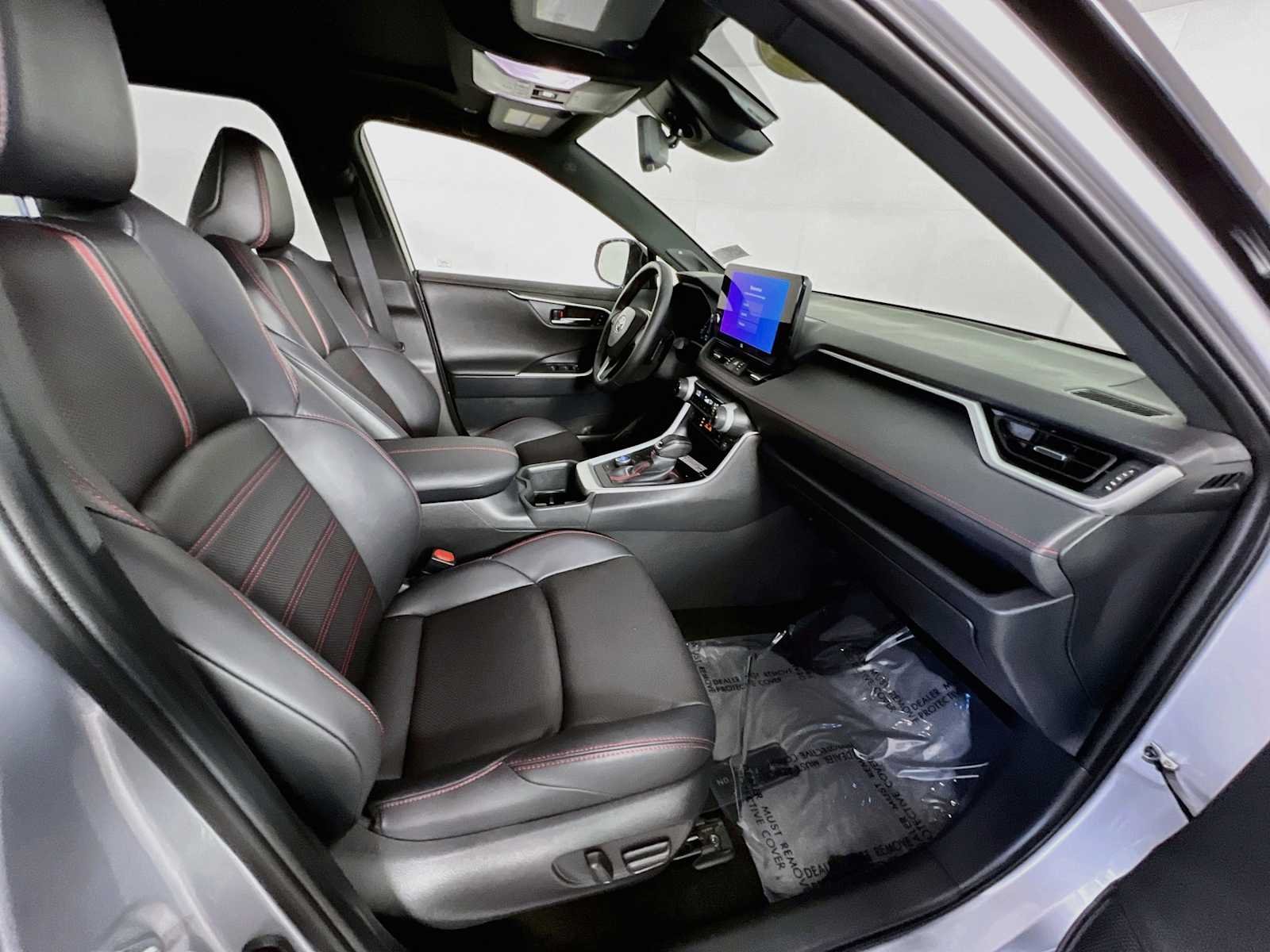 Used 2025 Silver Sky Metallic/Midnight Black Metallic Toyota XSE image 29