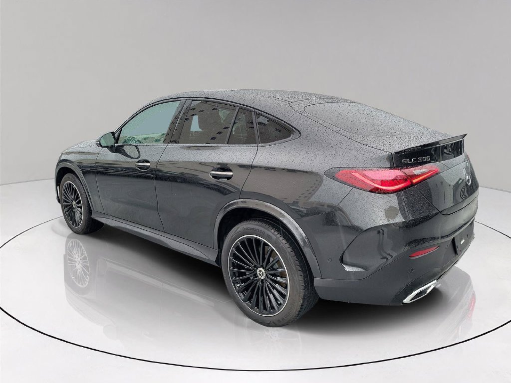 New 2027 Graphite Grey Metallic Mercedes-Benz GLC 300 image 4