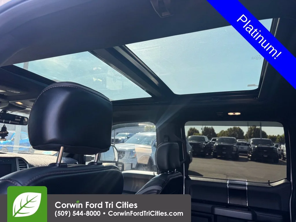 Used 2018 White Platinum Tri-Coat Metallic Ford Platinum image 9