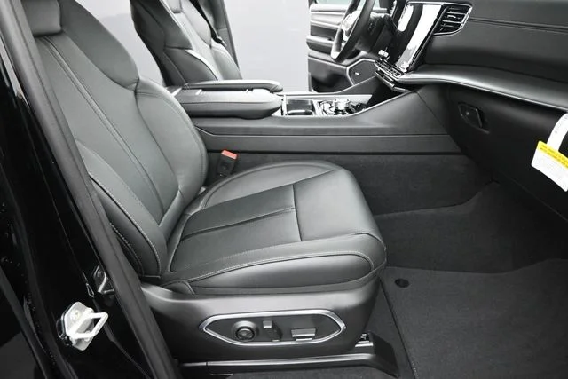 New 2026 High Gloss Black Exterior Paint Jeep  image 22