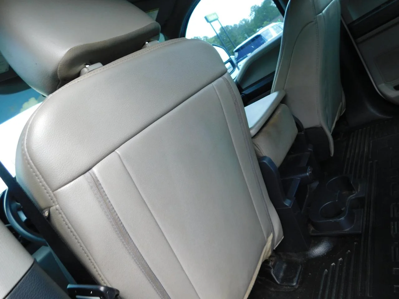 Used 2022 White Ford XL 4WD Crew Cab 6.75 ft Box image 23