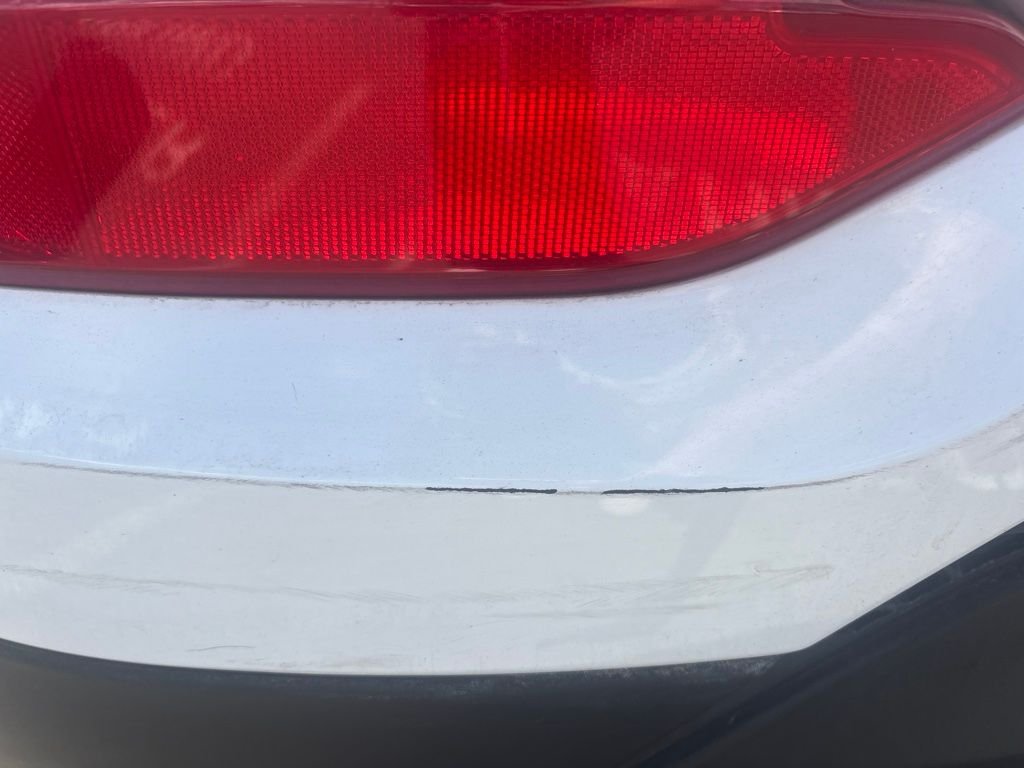 Used 2018 White Hyundai SEL image 5