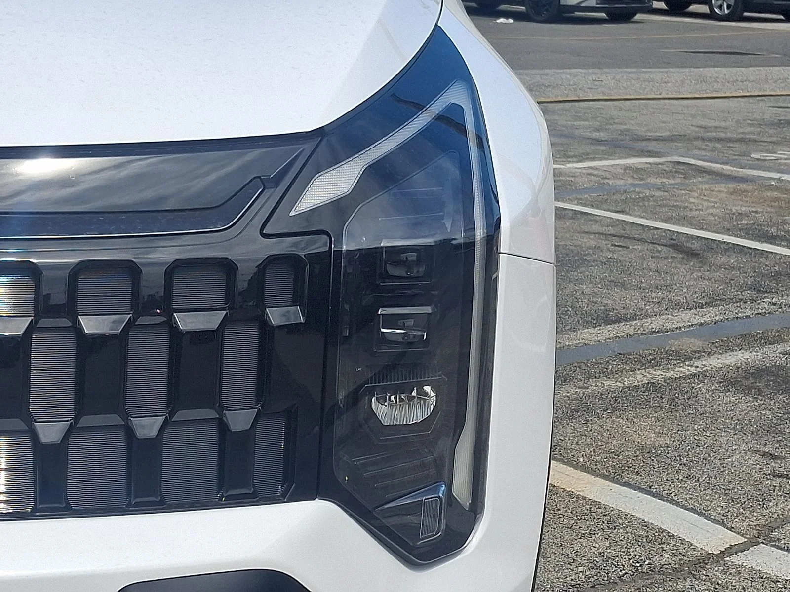 New 2027  Kia X-Line image 8