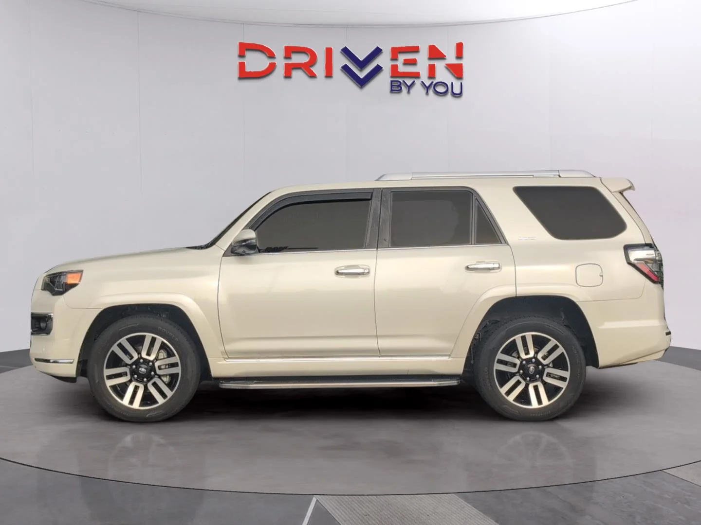 Used 2022 Blizzard Pearl Toyota Limited image 2