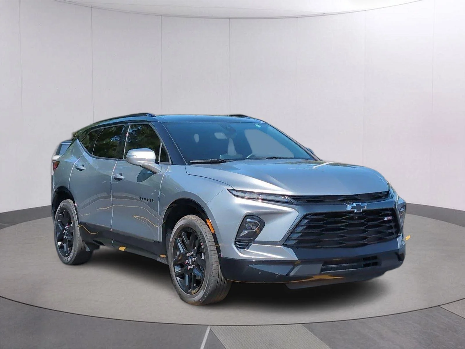 Used 2024 Sterling Gray Metallic Chevrolet RS image 9