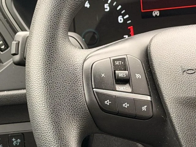 Used 2022 White Ford S image 19