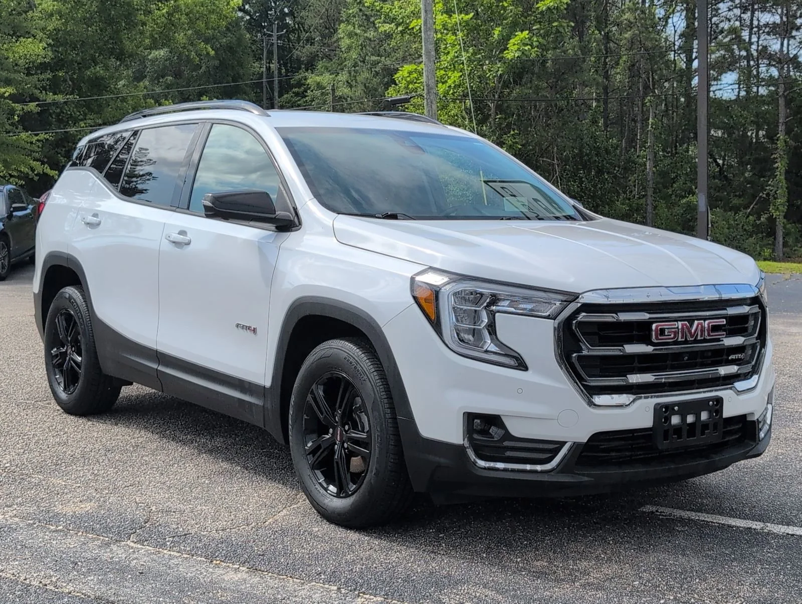 Used 2024 Summit White GMC AT4 image 8