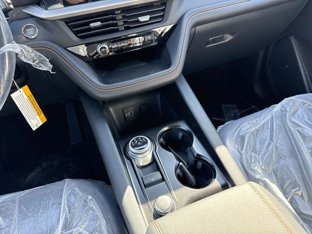 New 2026 White Ford Tremor image 14