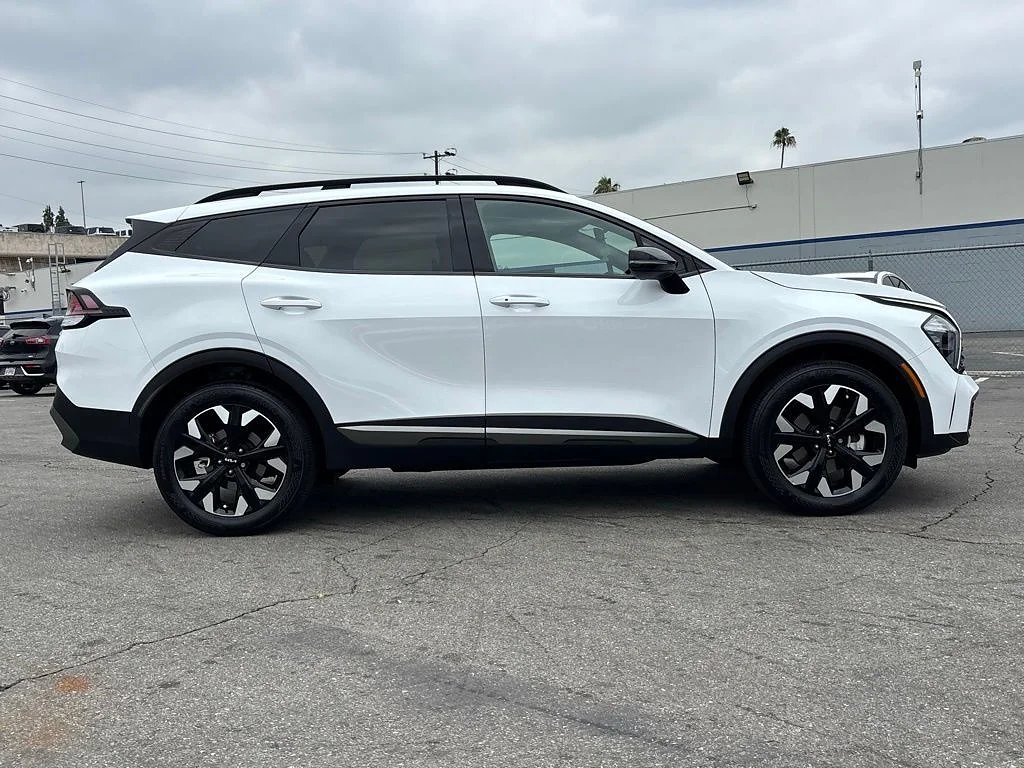Used 2023 Glacial White Pearl Kia X-Line image 2