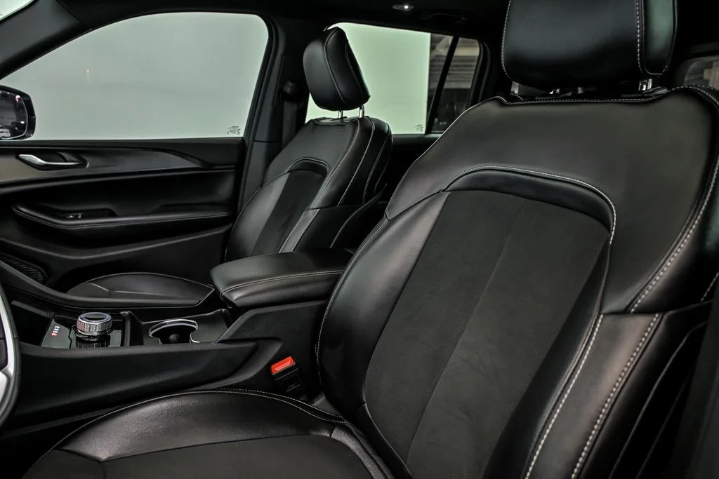 Used 2024 White Jeep Altitude X image 13