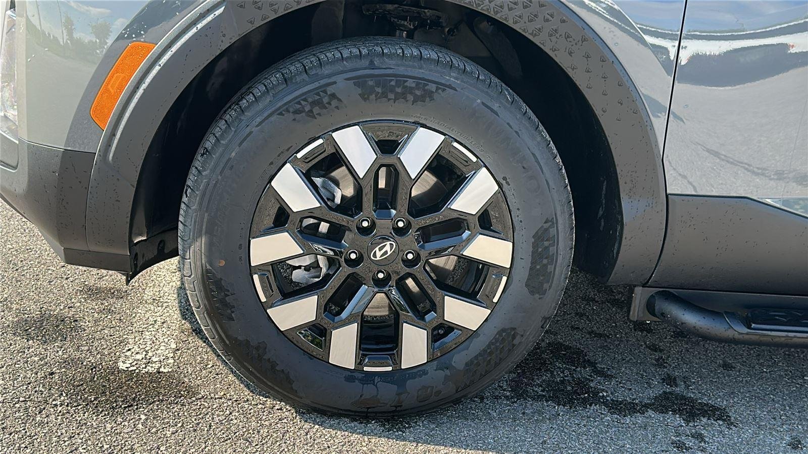 New 2026 Hampton Gray Hyundai SEL FWD image 7