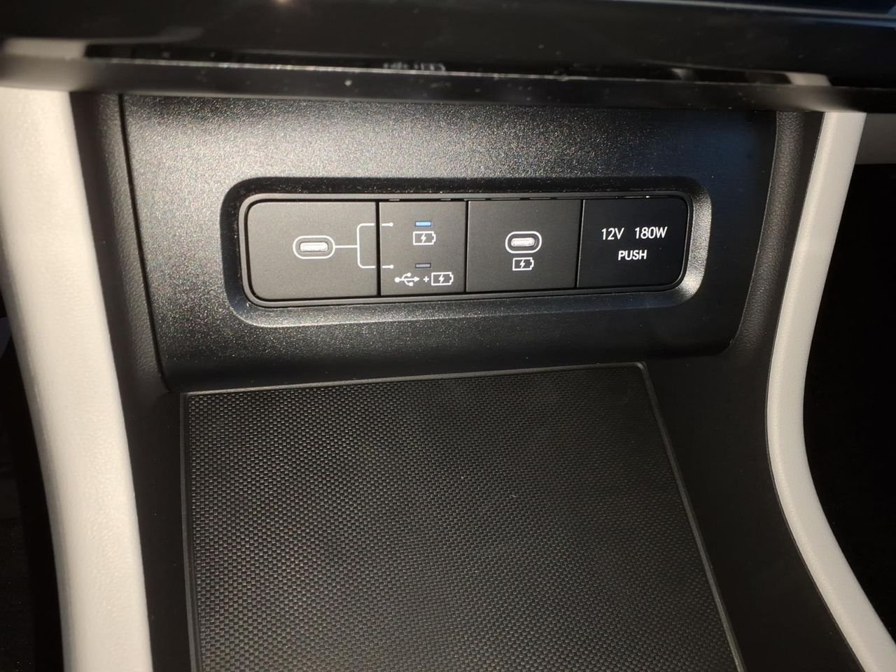 New 2026 Ash Black Hyundai SEL AWD image 30