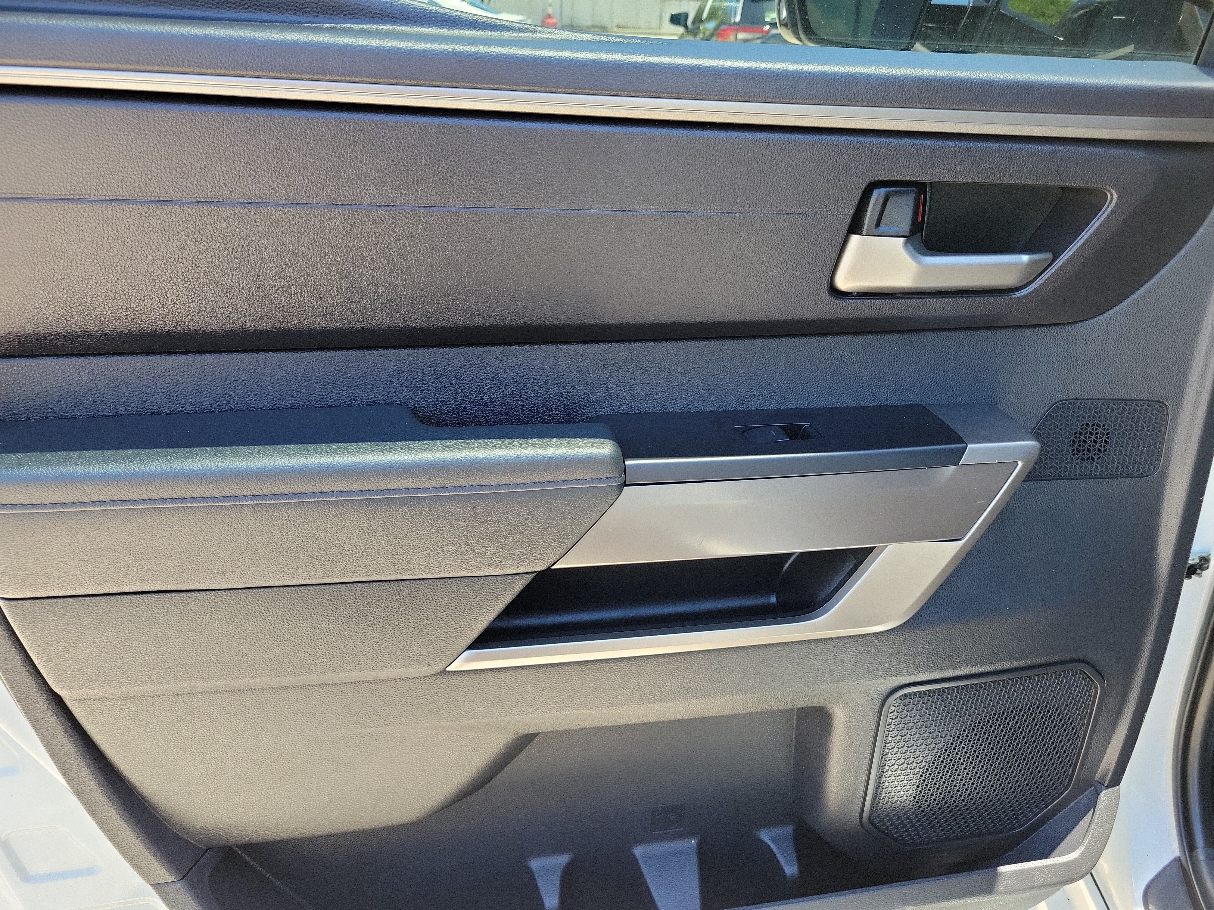 Used 2024 Ice Toyota SR5 image 8