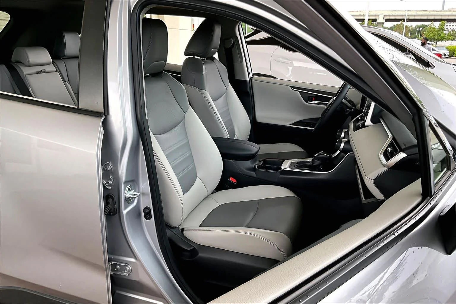 Used 2020 Silver Sky Metallic Toyota Limited image 8