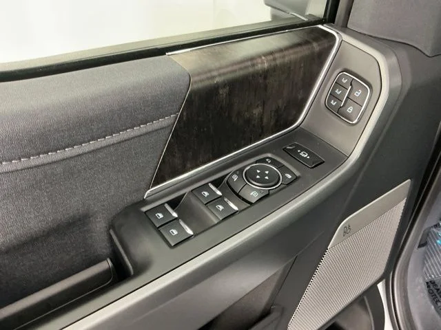 New 2026 Avalanche Ford Lariat image 18
