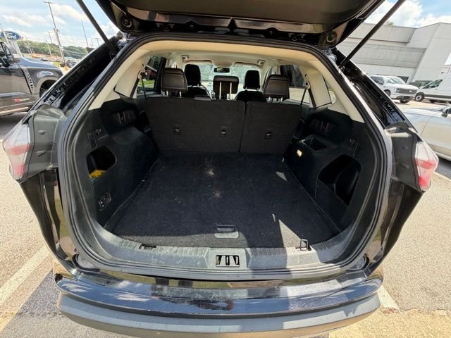 Used 2022 Black Ford SEL image 20