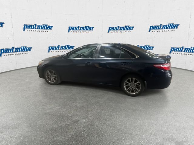Used 2015 Gray Toyota SE image 7