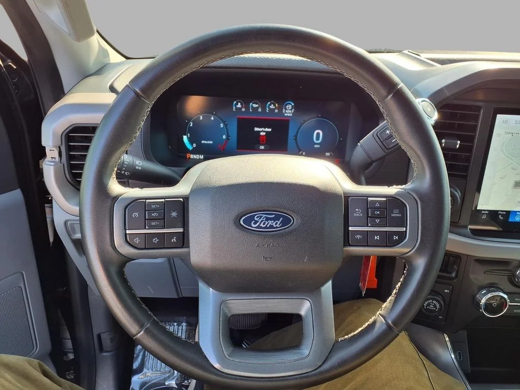 Used 2024 Black Ford XLT image 15