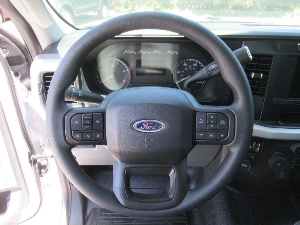2024 Ford F-550 Super Duty Chassis Cab XL - Photo 17