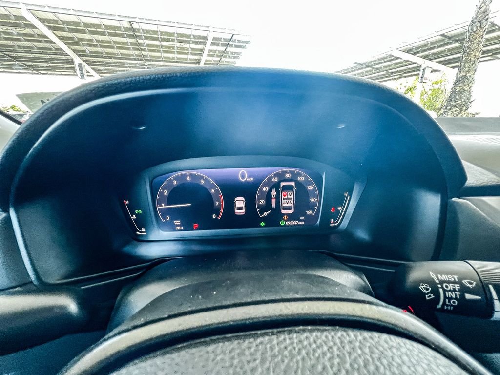 Used 2024 White Honda EX image 21